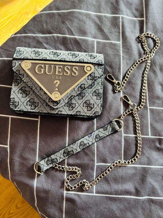 Дамска малка чантичка GUESS