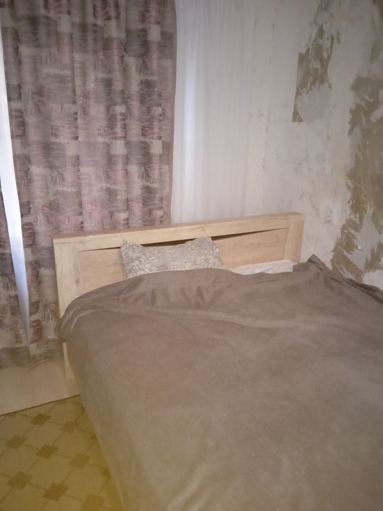 Продам двухспальнюю кровать