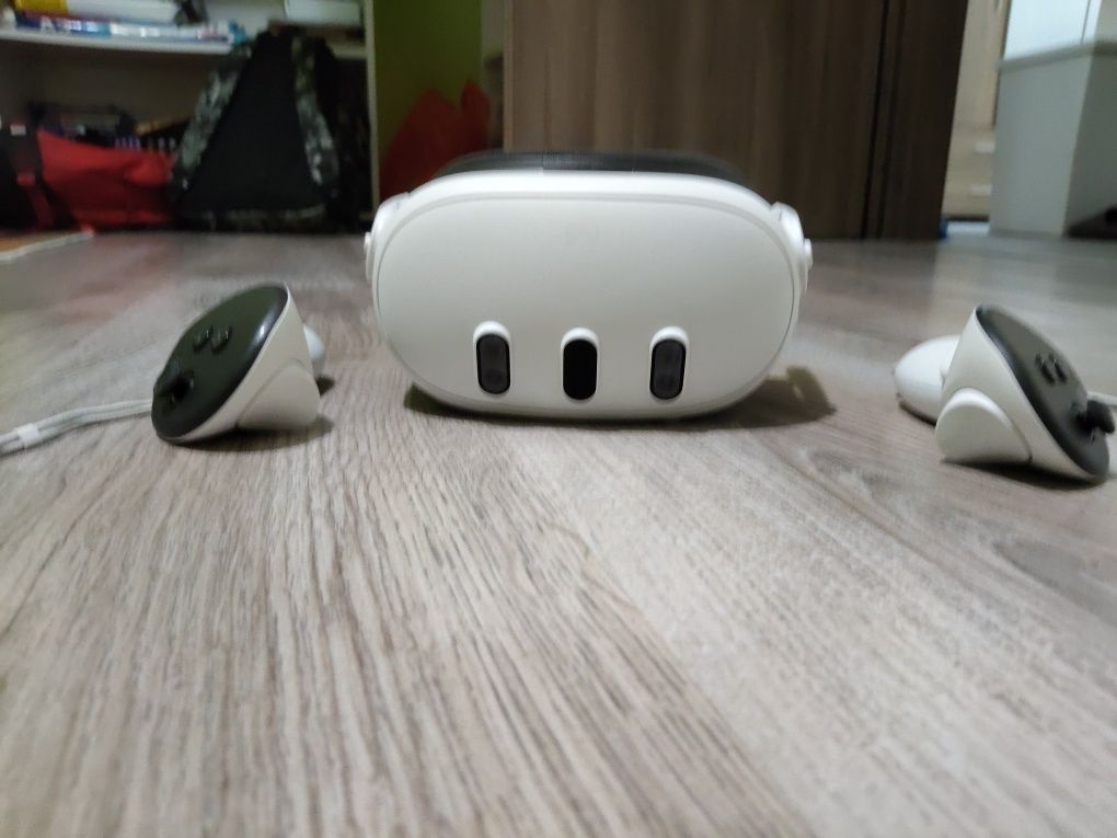 VR очила meta quest 3. 512GB. Все още са в гаранция.