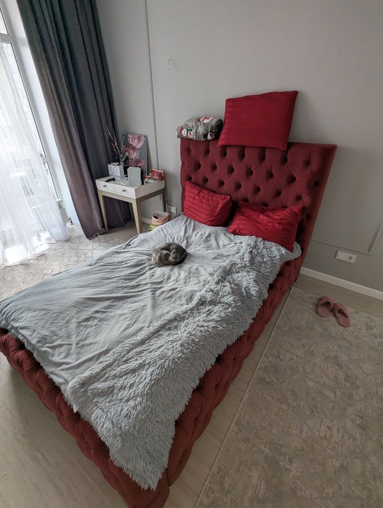Продам кровать 1.5