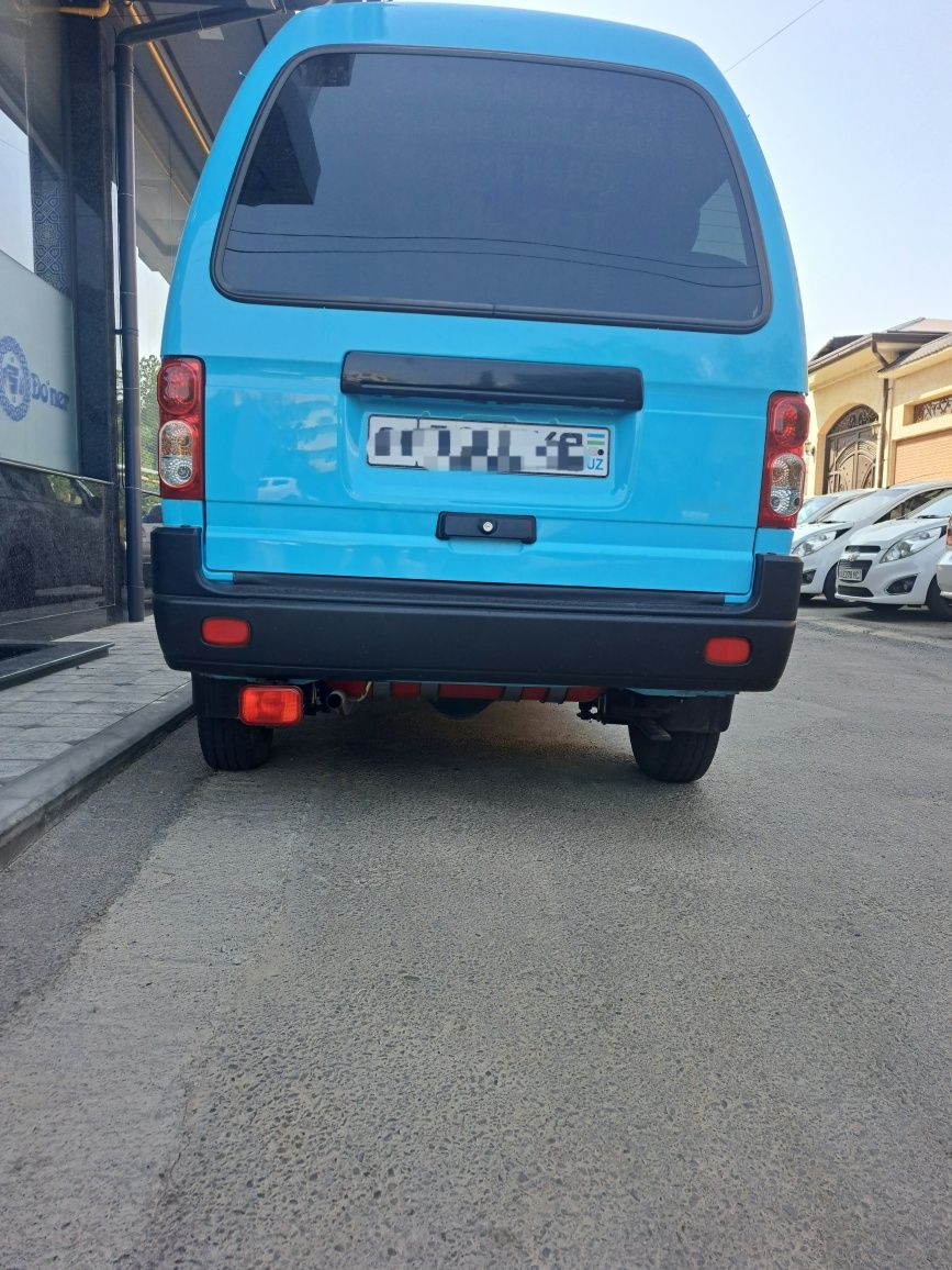 Damas srochna sotiladi