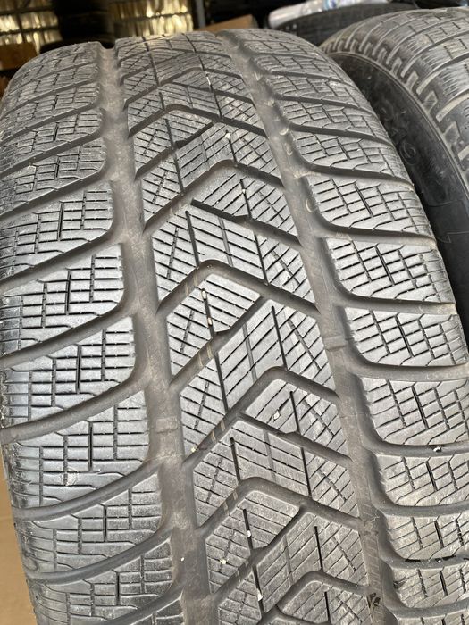 255/50/19 Пирели Зимни