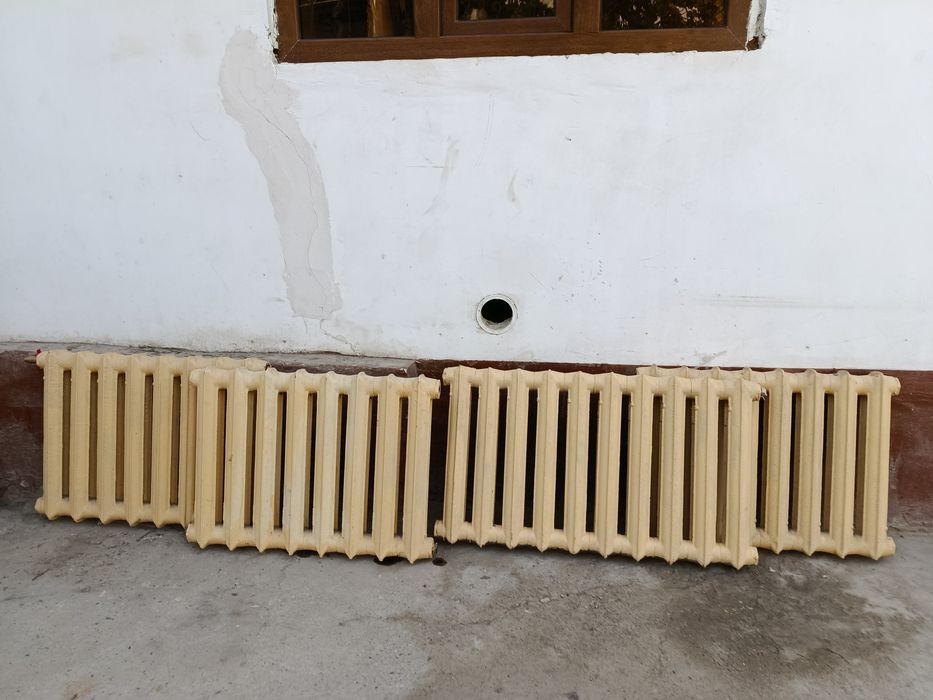 Chugunniy radiator sotiladi!