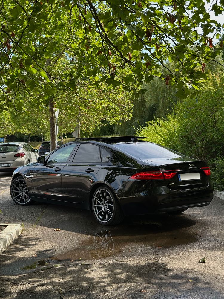 Jaguar XF X260 Prestige