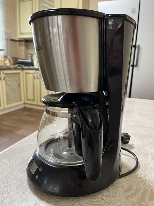 Кофеварка PHILIPS в хорошем состоянии