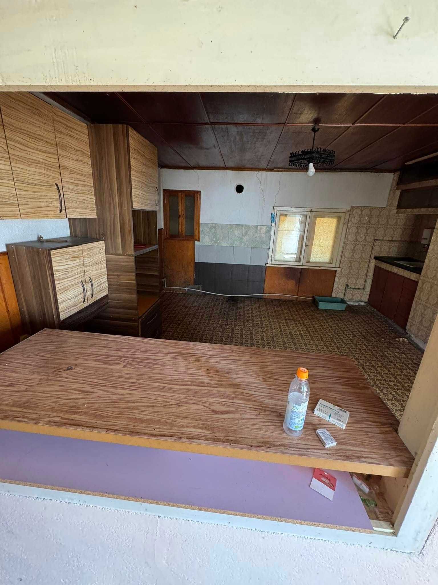 Продава се къща старо строителство в центъра на с. Черганово!