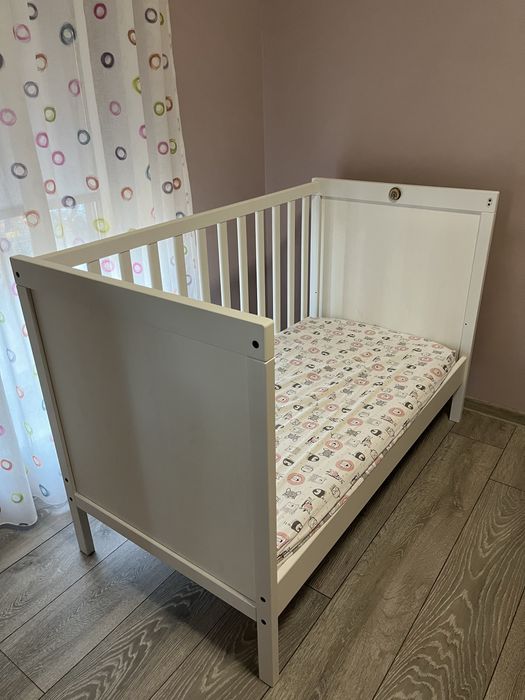 Бебешка кошара и матрак от Икея ( IKEA )