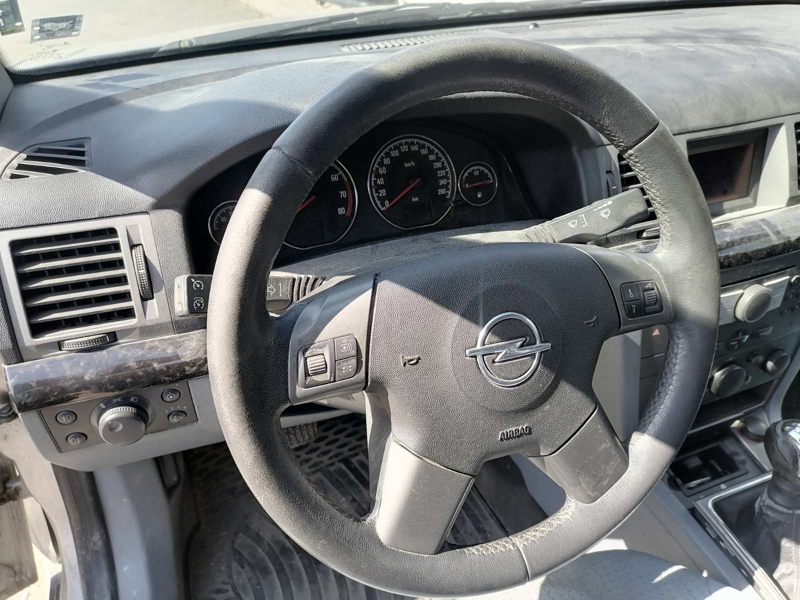 Opel signum /Vectra c 2.2 direct 2005година бензин НА ЧАСТИ