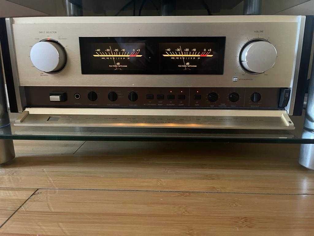 Vand amplificator Accuphase, amplificator Sony si boxe Magneplanar