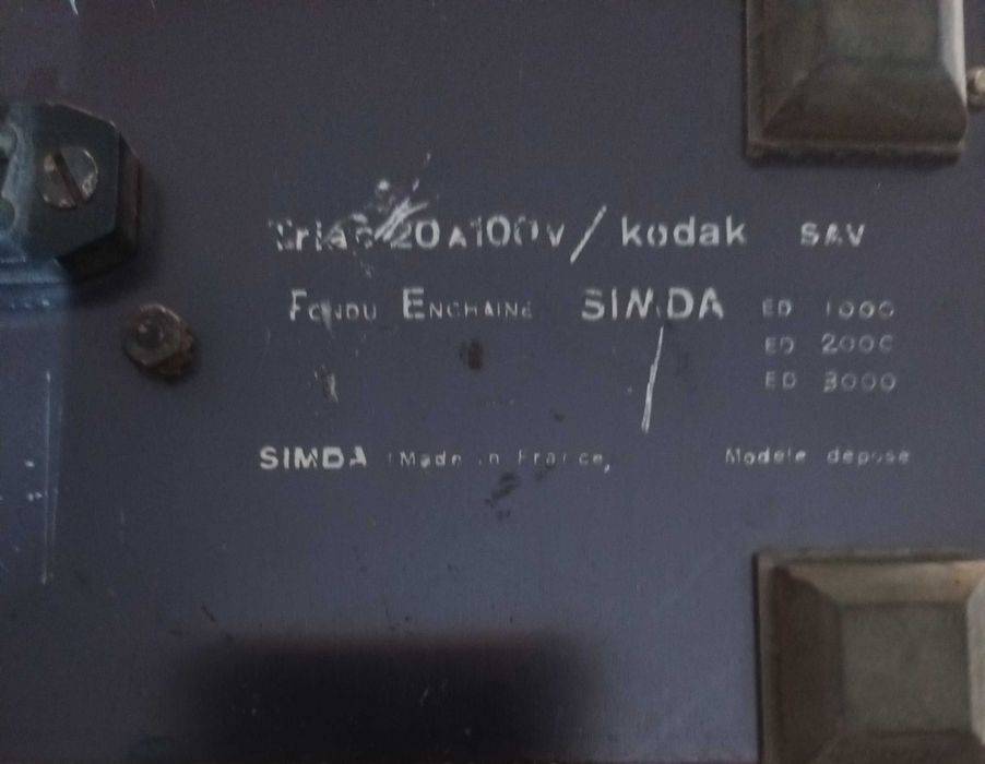 Триак  100V  20A  с радиатор