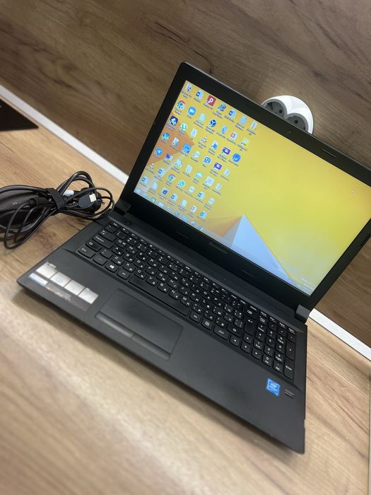 Лаптоп Lenovo IdealPad B51-30