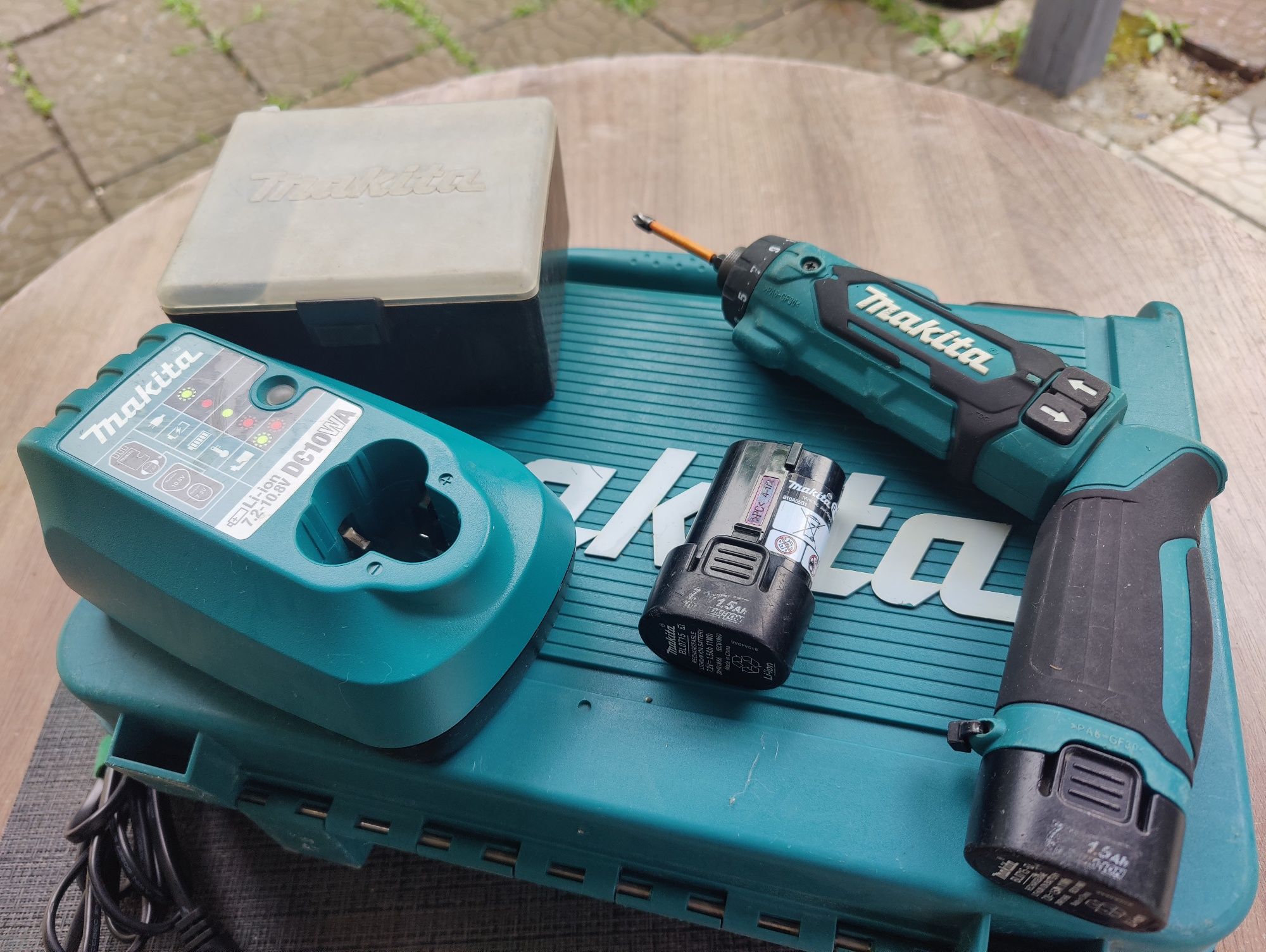 Электро отвёртка Макита Makita DF012D электроотвертка