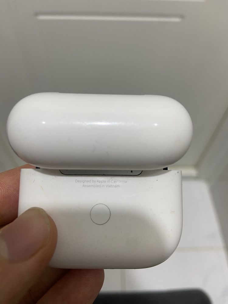 AirPods 3 в хорошем состоянии