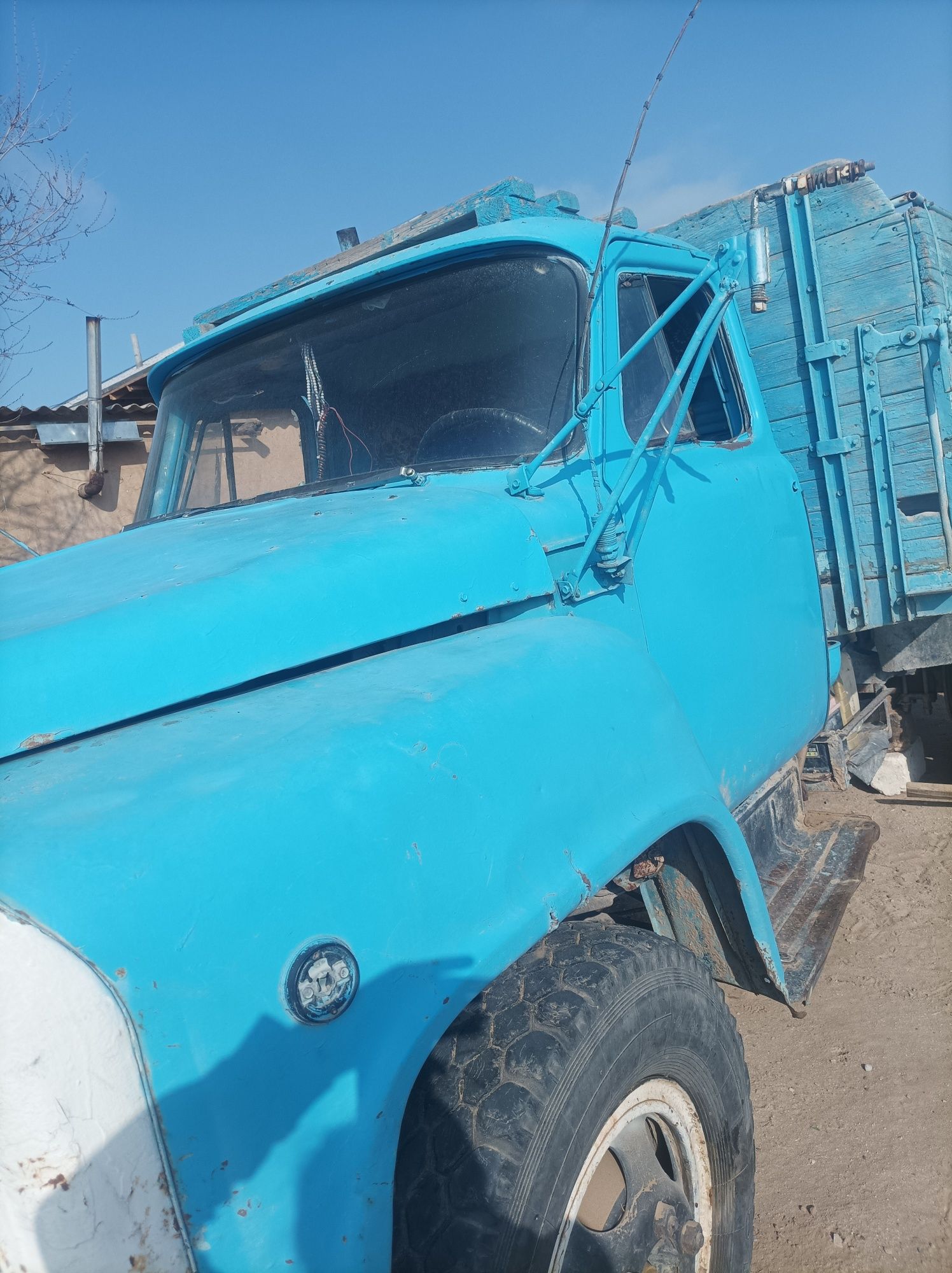 ГАЗ 53 срочна сотіладі