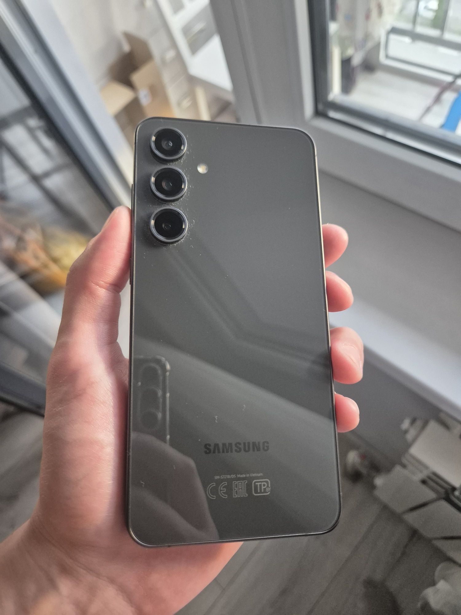 Samsung s24 Fe состояние идеальное