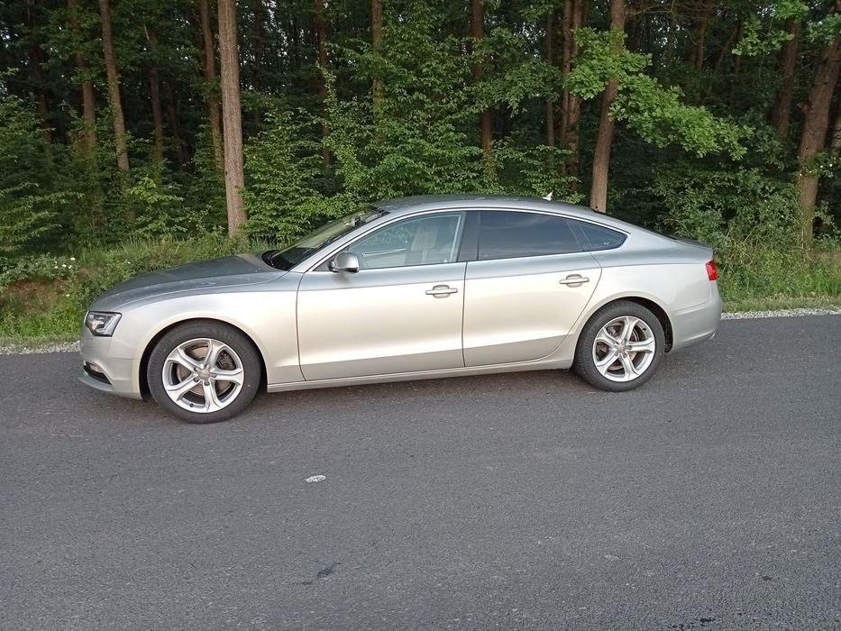 VAND URGENT !!!   Audi A5 2014 manuala tfsi 180 cp proprietar