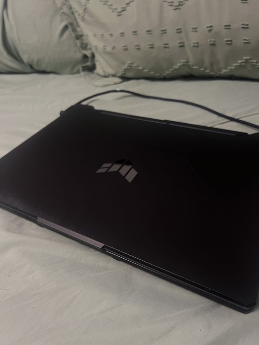 Laptop Gaming TUF15
