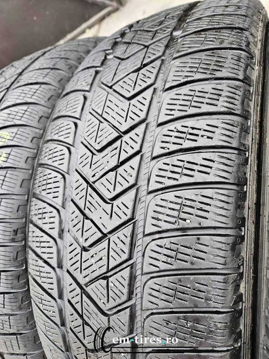 SET 4 Anvelope Iarna 235/65 R18 PIRELLI Scorpion 110H