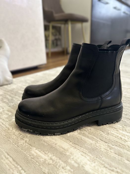 Сман ботинка почти новые