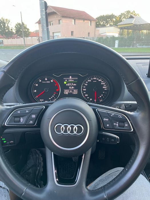 Audi A3 1.5 TSI 150cp Automat