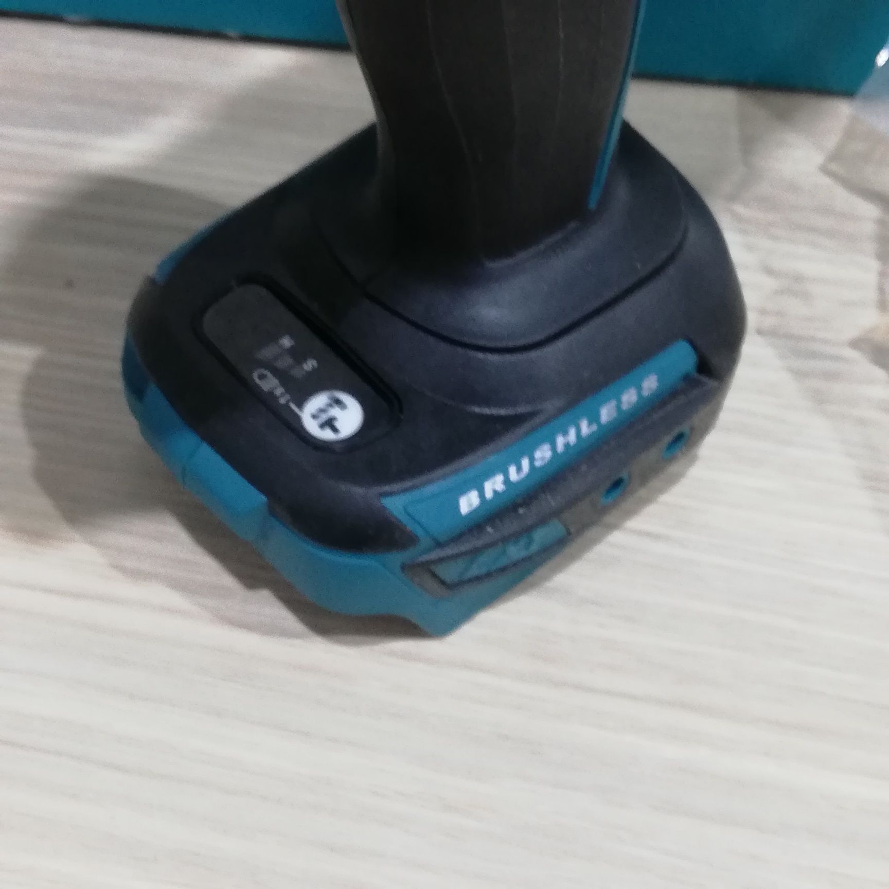 Impact Makita DTW1001 patrat 3/4