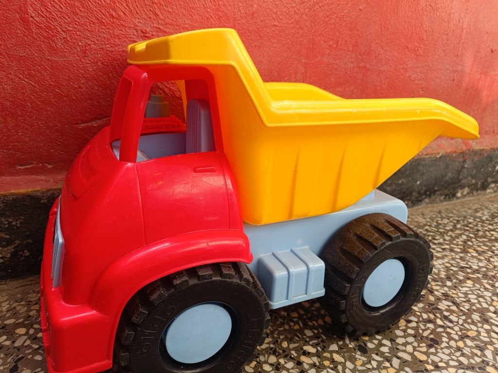 Детски пластмасов самосвал камион
