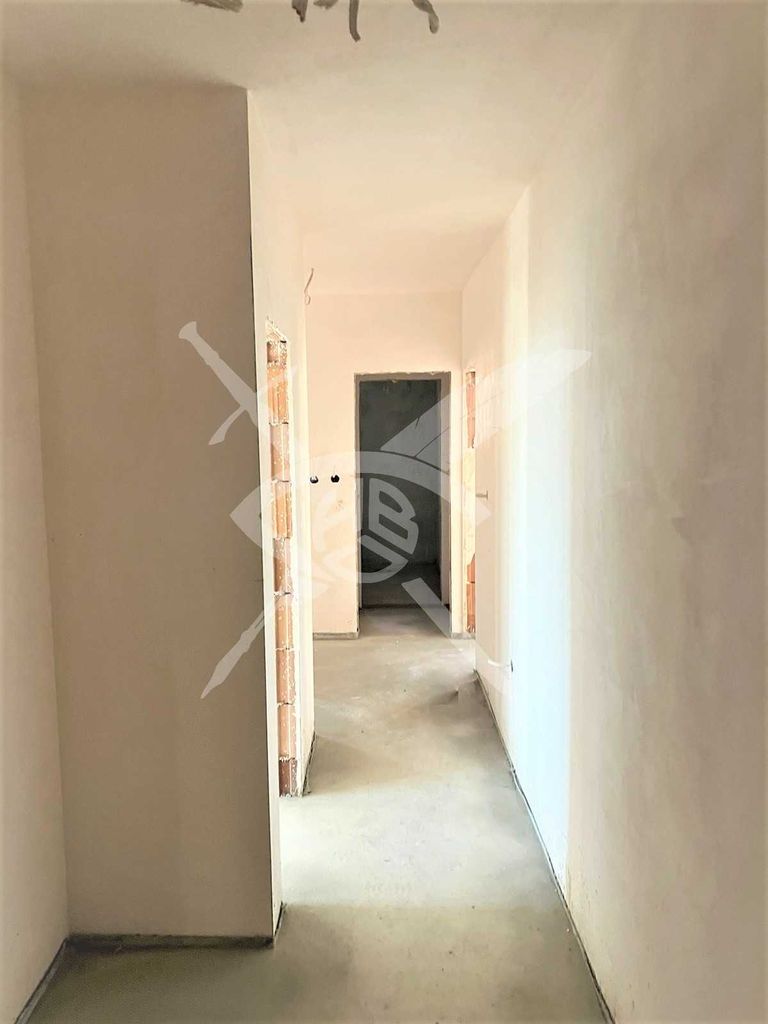 Продава се Тристаен апартамент в Пловдив, Христо Смирненски - 115 кв.м за 1479 €/кв.м - Снимка #2