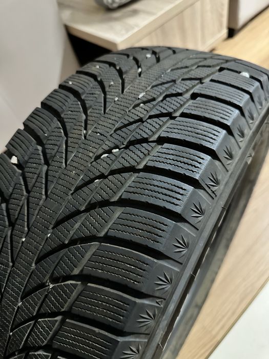 Шины зима 225/55 R17 KUMHO