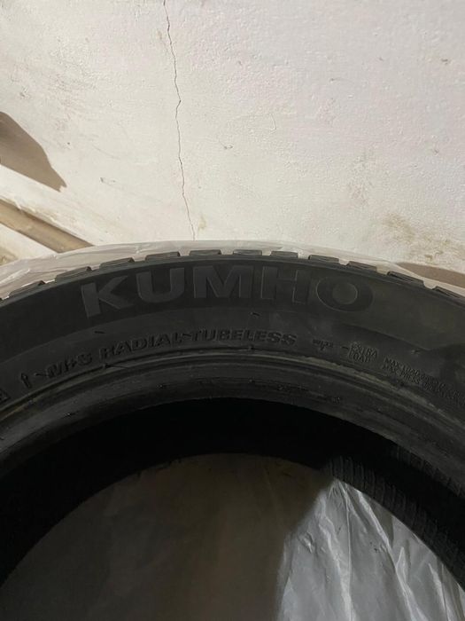 Продаётся Зимние шины