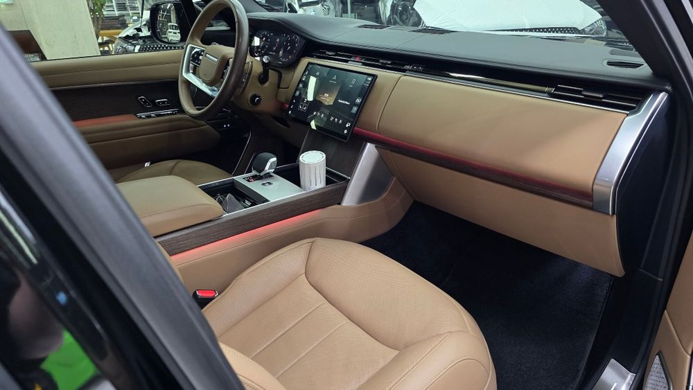 Range Rover P530 Autobiography Long Wheel Base (под ключ)