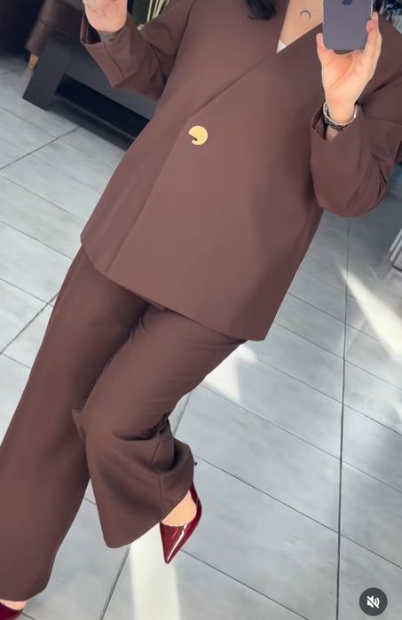 Брючный костюм. Новый!