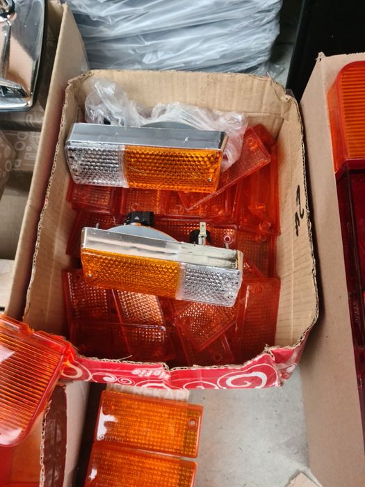 Авточасти за лада москвич всички видове стъкла стопове фарове мигачи .