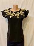 Tricou negru cu broderie aurie