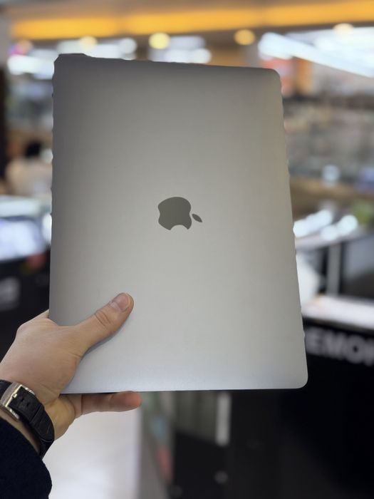 Macbool Air M1 8/256