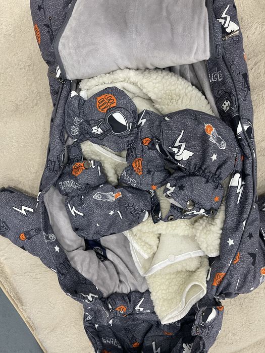 Продам новый комбенизон на мальчика