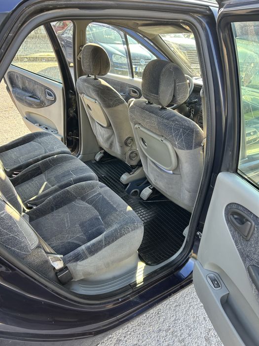 Renault Megane Scenic