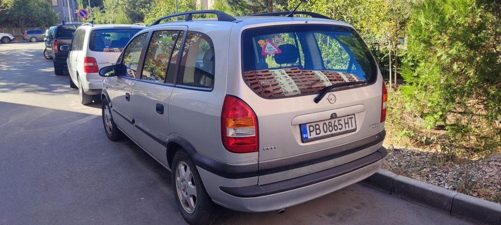 Продавам Opel Zafira А 1999 бензин с газова уредба 1.8