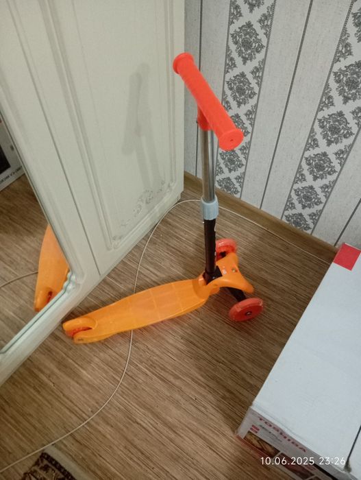 Продам детский самокат