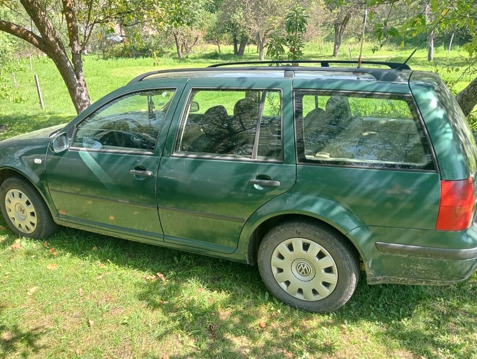 Volkswagen Golf 4 Break 1.9 TDI – Fiabil și spațios