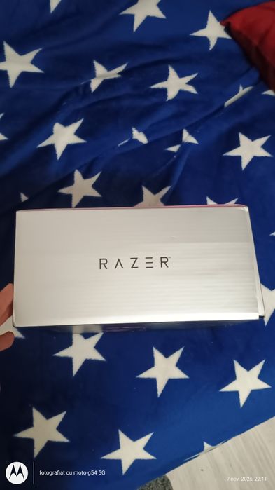 Vând căști Razor Kraken