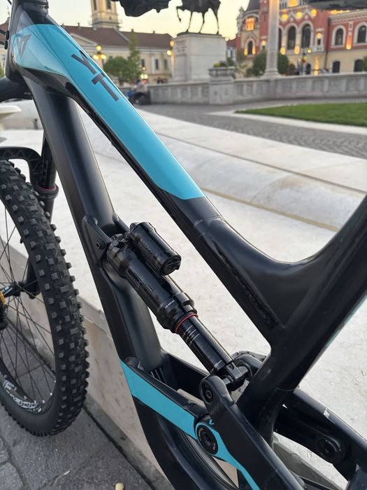 Vand full suspension YT Capra mtb enduro