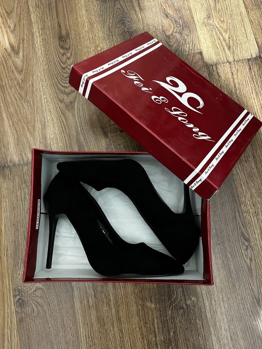 Туфли черные замшевые