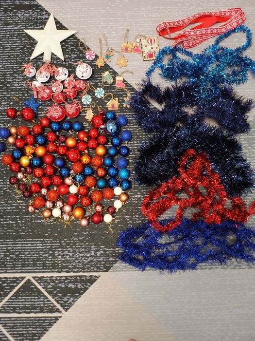 Ornamente și globuri brad Craciun