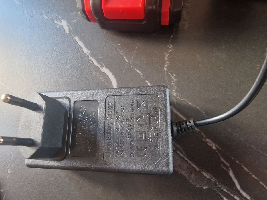 2бр. Литиеви батерии 48 Vf (21V), за ел. инструменти  плюс зарядно 21V