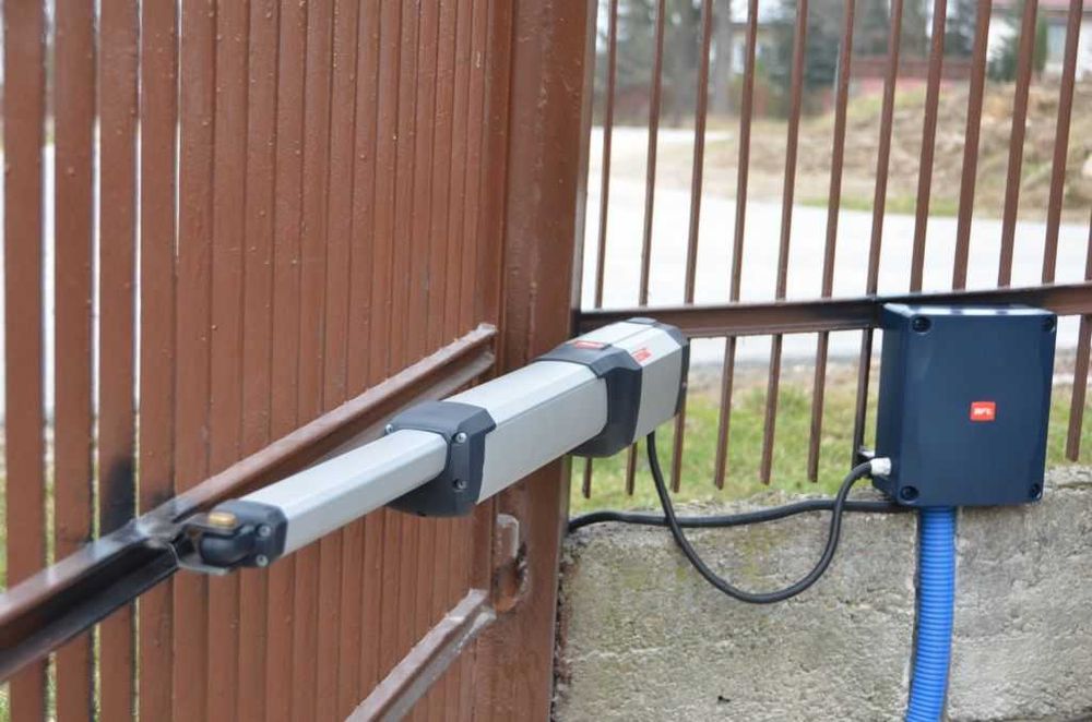 Instalare pentru Porți și Sisteme de Automatizare