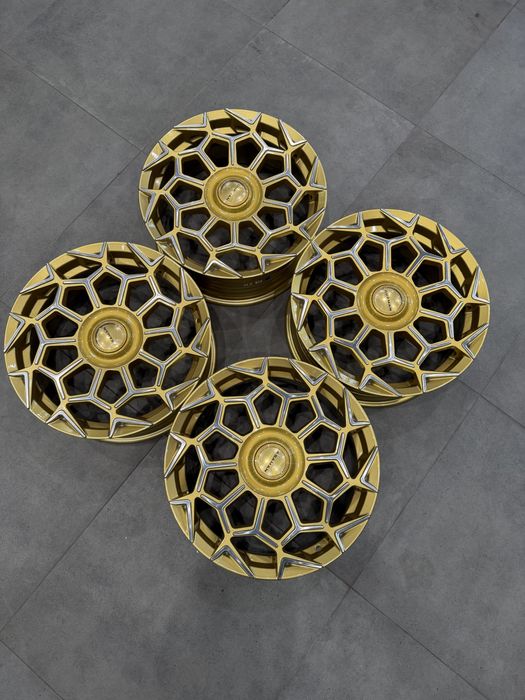 R17 unversal razboltovka