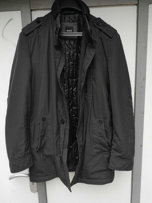 ''HUGO BOSS ''оригинално мъжко яке.шуба ХЛ размер