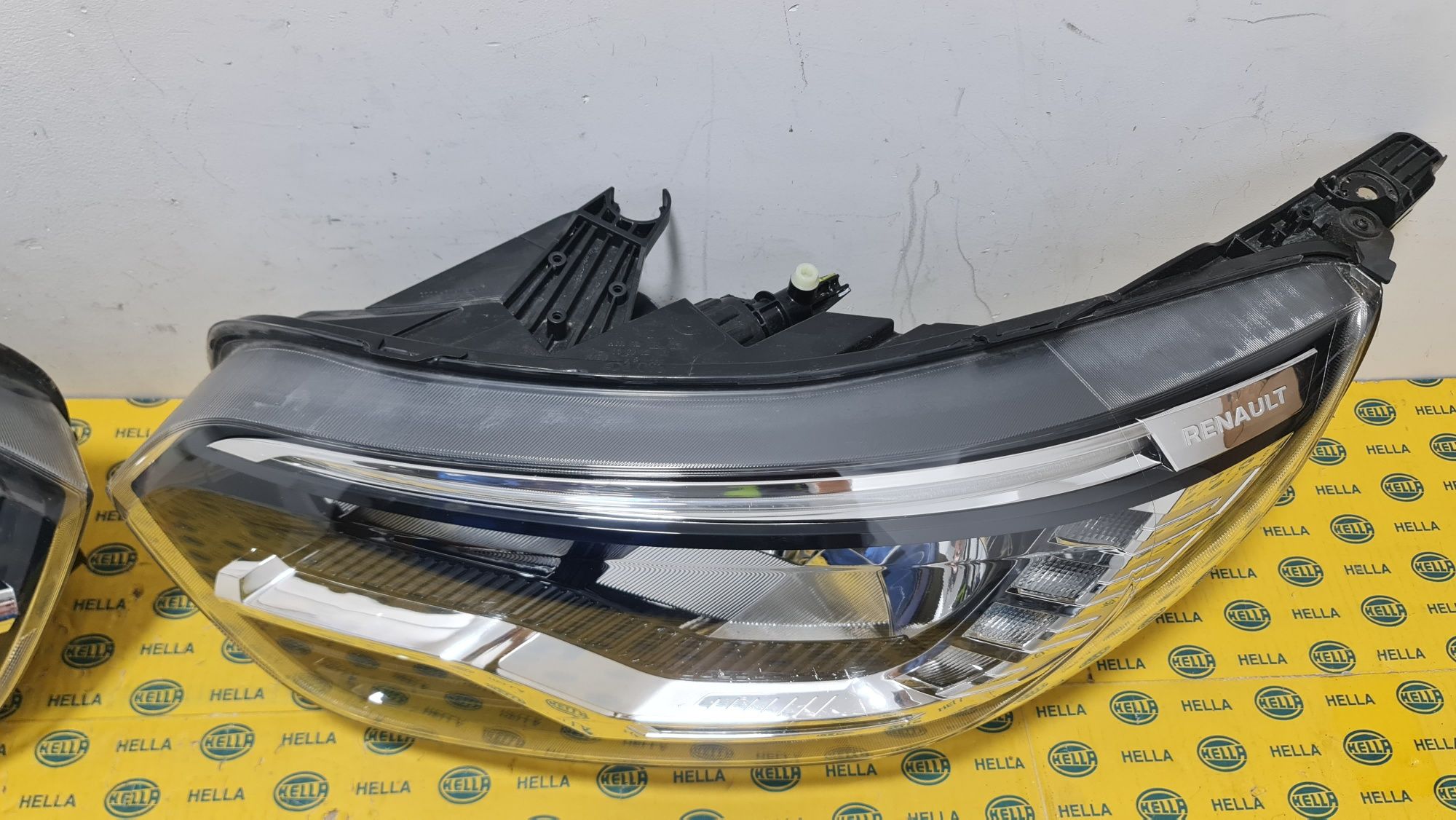 Far faruri Renault Kangoo Express 2020+