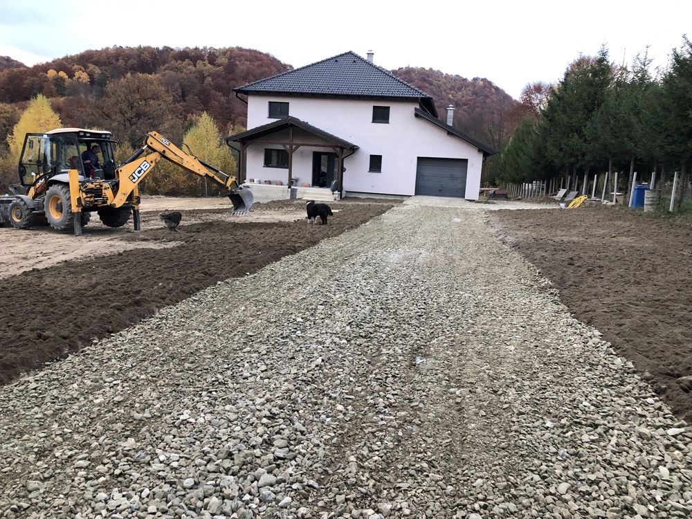 Casa-Teren la vanzare, vecin Masivul Postavaru si 10km de Paraul Rece.