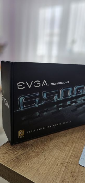 EVGA Supernova psu 650W 80+ Gold - ca nouă, full kit + cutie!